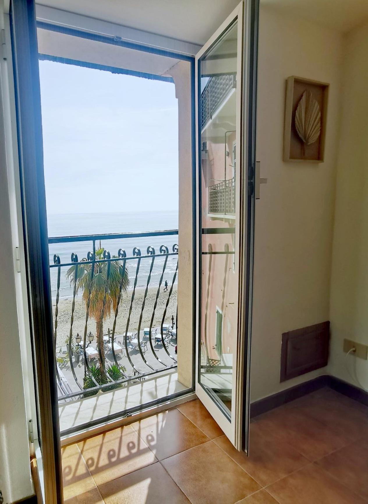Ferienwohnung Casa Smile Alassio Exterior foto